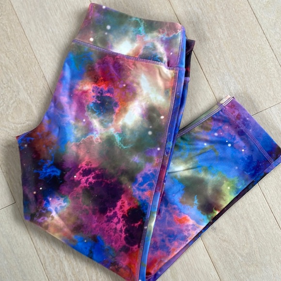 Vogo Athletica capri length workout pants - Picture 2 of 7